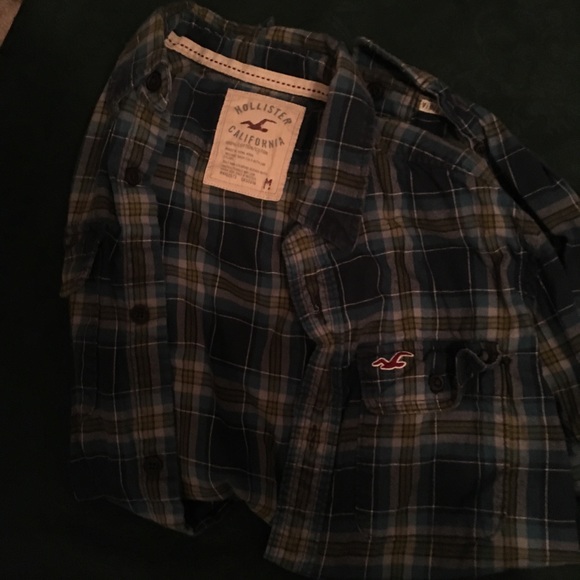 Flannel Shirts Set- Hollister & American Eagle - Picture 2 of 4